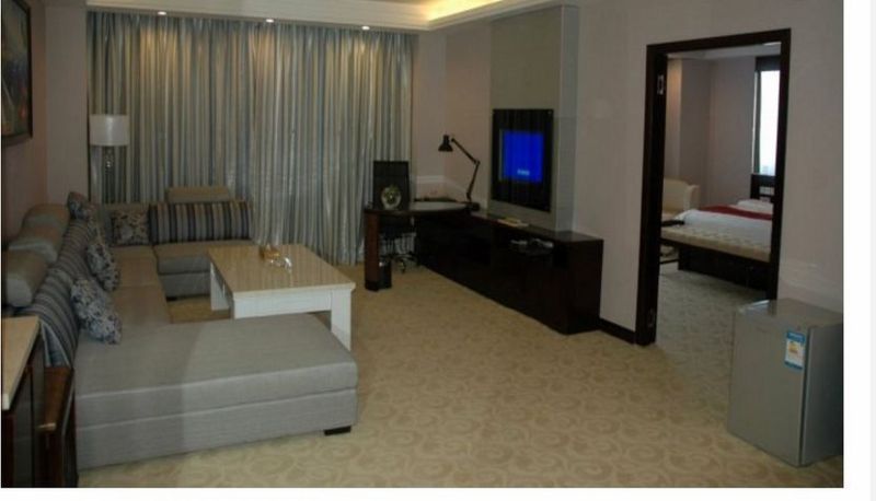 Suite - Pudong Holiday Hotel