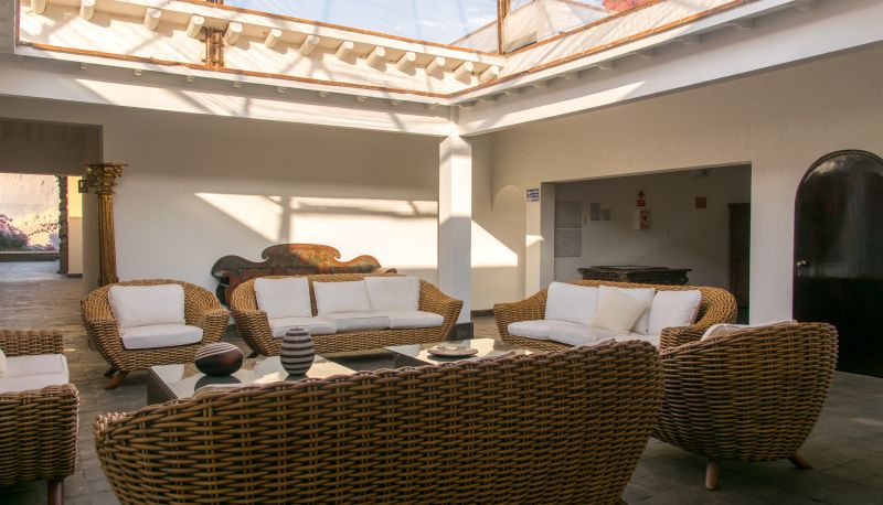 Lobby - Empedrada Lodge