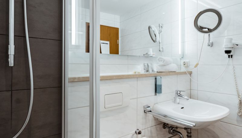 Badezimmer - Hotel Marschiertor Aachen