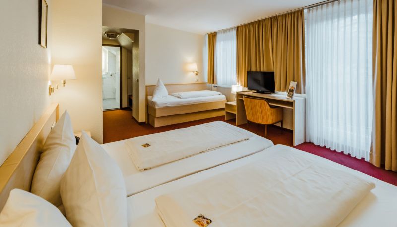 Dreibettzimmer - Hotel Marschiertor Aachen