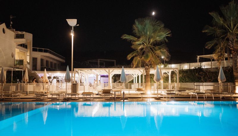 Havuz - Martur Resort