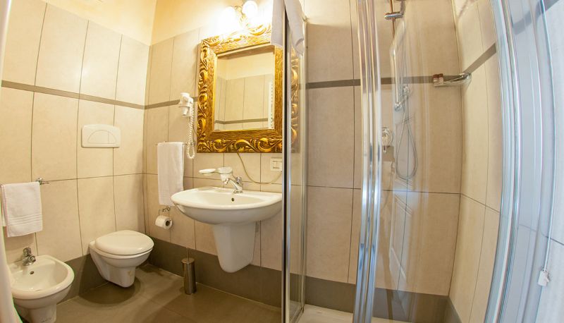 Bagno - La Tavola Rotonda