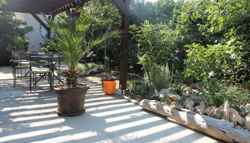 Giardino - Bed and Breakfast Dora