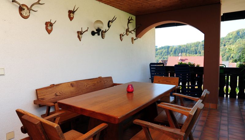 Terrace - Richebächli Pension