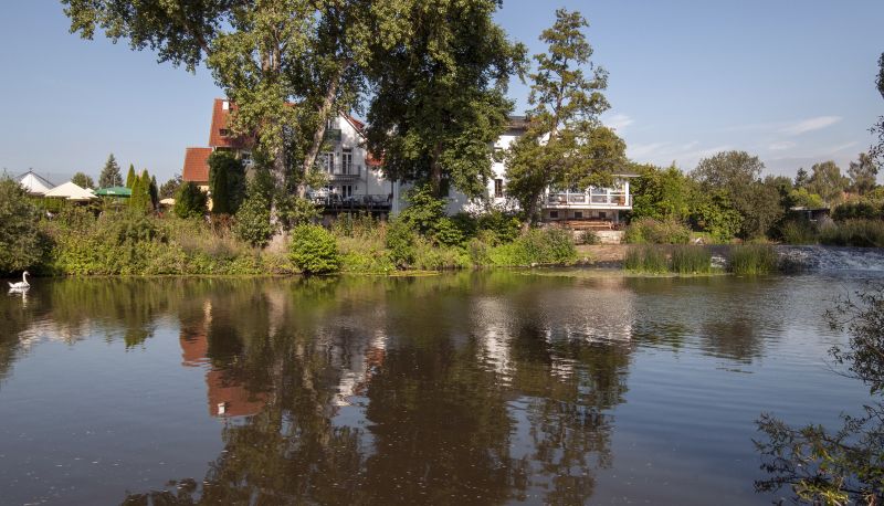 Buitenruimte van het hotel - Naunheimer Mühle