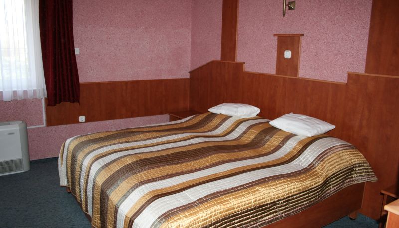 Habitación estándar (doble) - Bagolyvár Étterem & Vendégház & Wellness