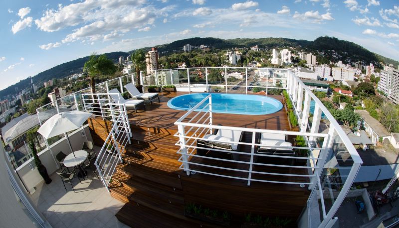 Zwembad - Charrua Hotel