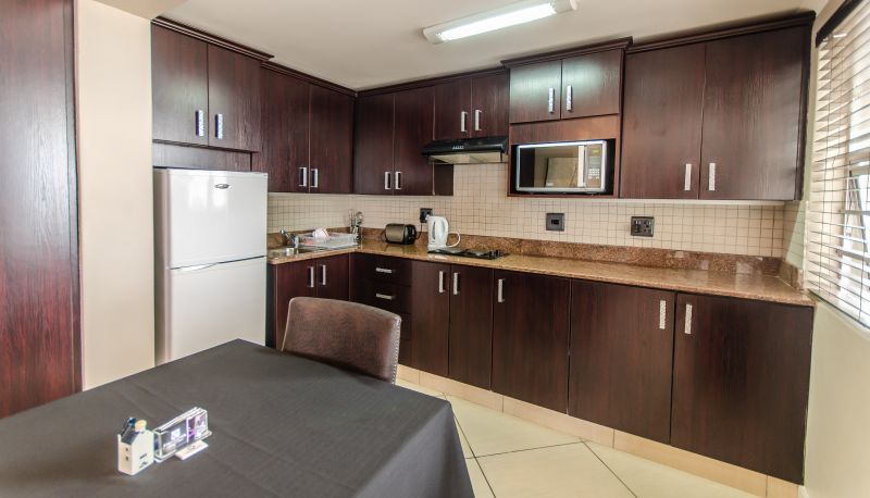 Oda içinde mutfak alanı - Ebenhaeser Guest House