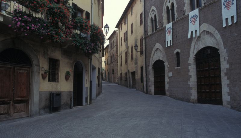 Dintorni - Est Hotel