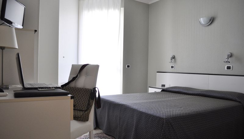 Camera superior (singola) - Est Hotel