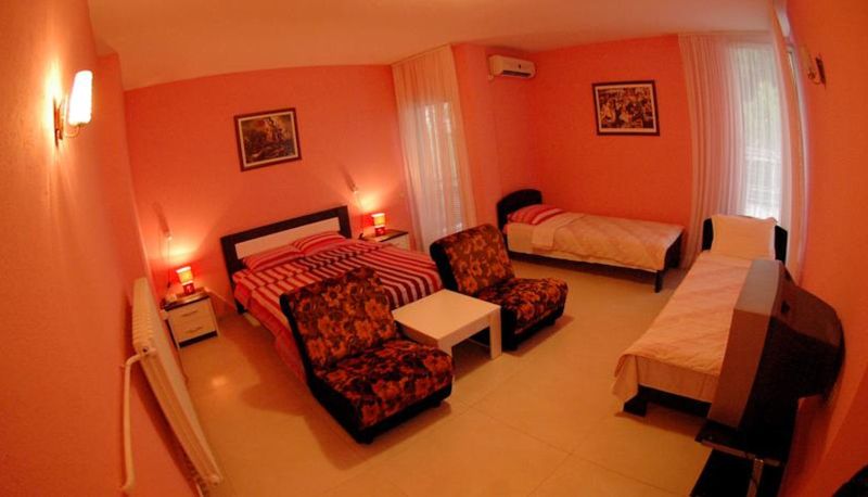 Habitación cuádruple - Hotel Lagadin