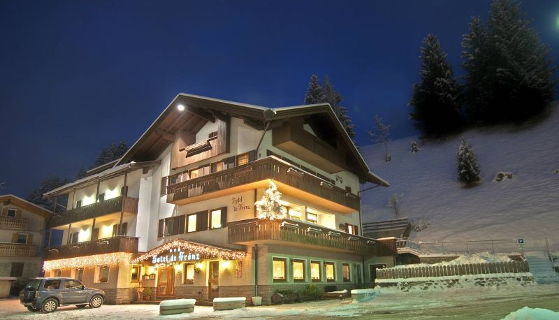 Zona exterior del hotel - De Fronz