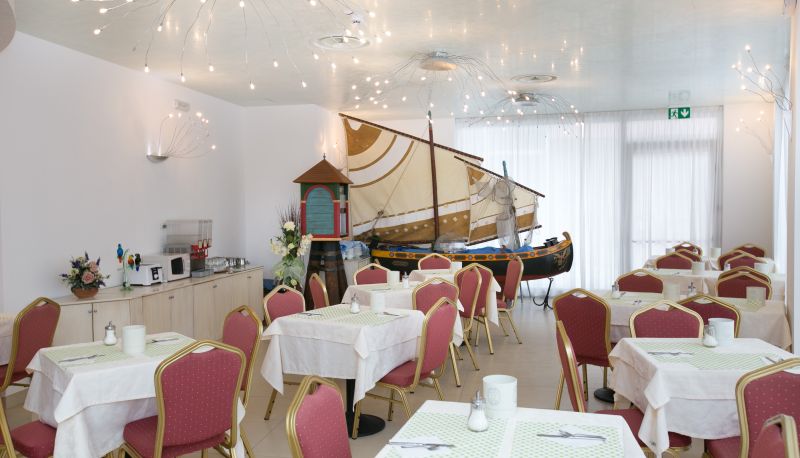 Sala prima colazione all'interno del ristorante - Metropol