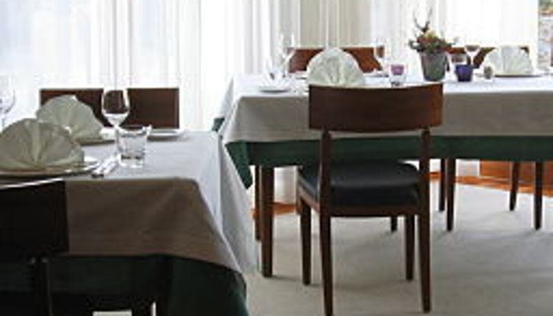 Ontbijtzaal in het restaurant - Oberschwäbischer Hof