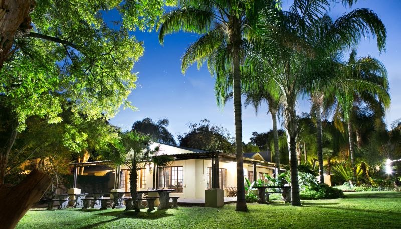 Garten - River Bank Lodge