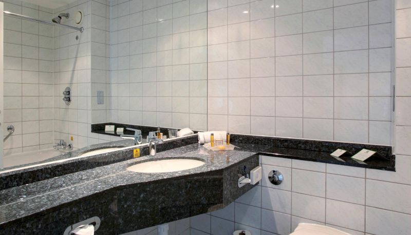 インフォメーションセンター - B&B HOTEL London Heathrow