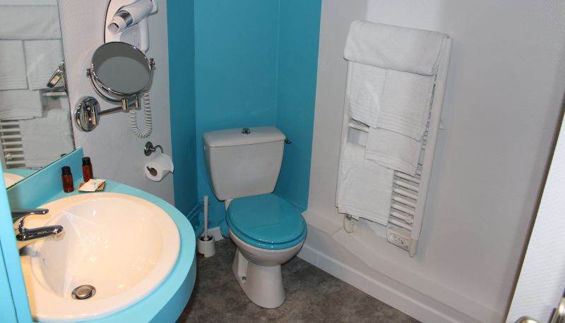 Badezimmer - Bagnoles Hôtel
