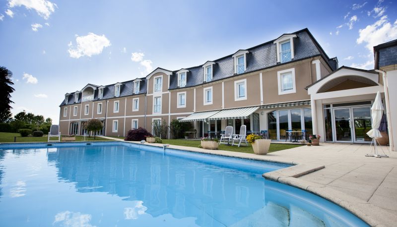 Area esterna dell'hotel - Alysson Hôtel