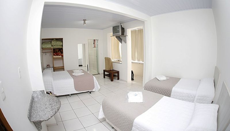 Vierbettzimmer - Luz Hotel