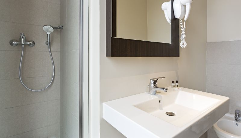 Badezimmer - B&B Hotel Milano Sant'Ambrogio