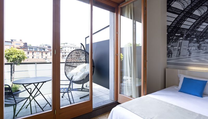Zimmer mit Terrasse - B&B Hotel Milano Sant'Ambrogio