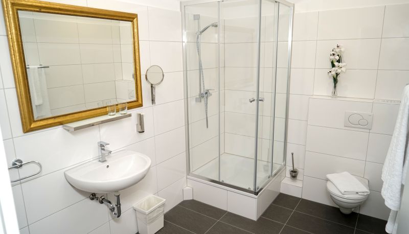 Bathroom - Hotel Class