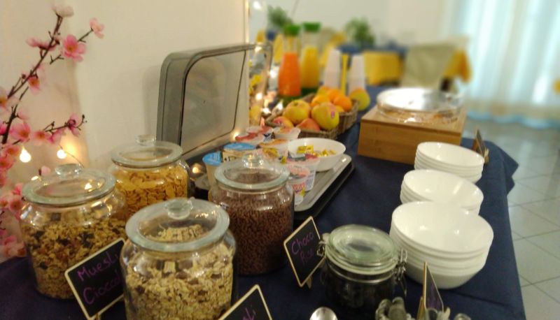 Sala de desayunos dentro del restaurante - Marina Pet Lovers