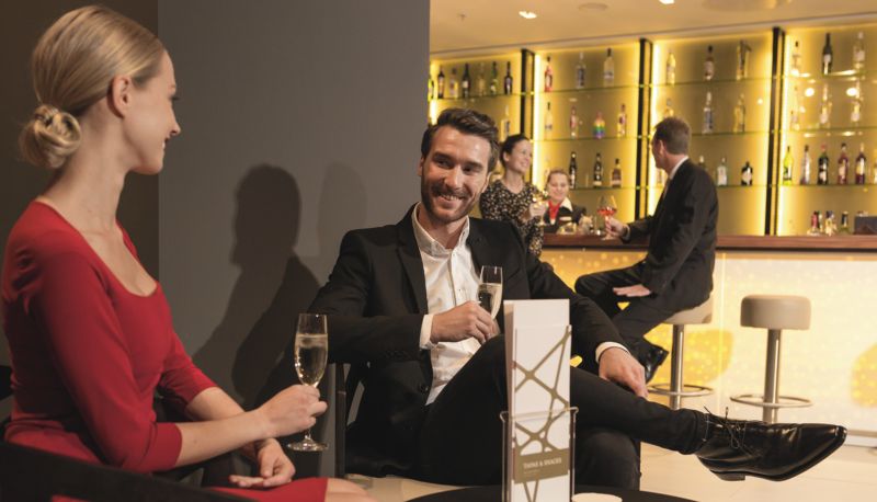 Bar - RIU Plaza Berlin Hotel