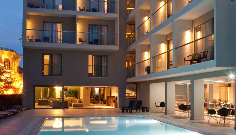 Extérieur de l'hôtel - Oktober Downtown Rooms