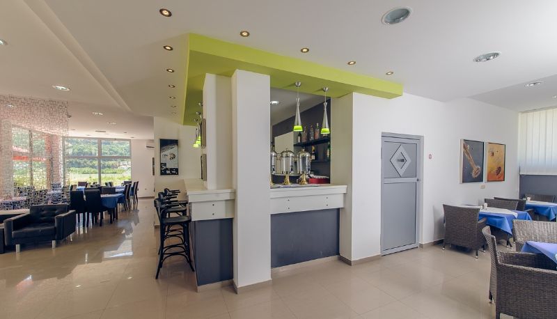 Bar - Hotel Novi
