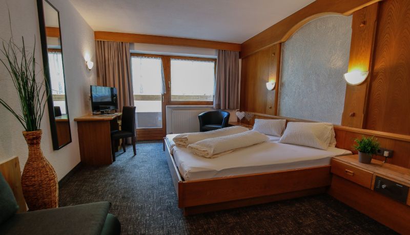 Standardzimmer (Doppel) - Hotel Tia Apart