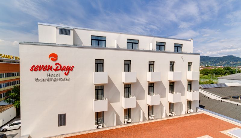 Buitenruimte van het hotel - sevenDays Hotel BoardingHouse
