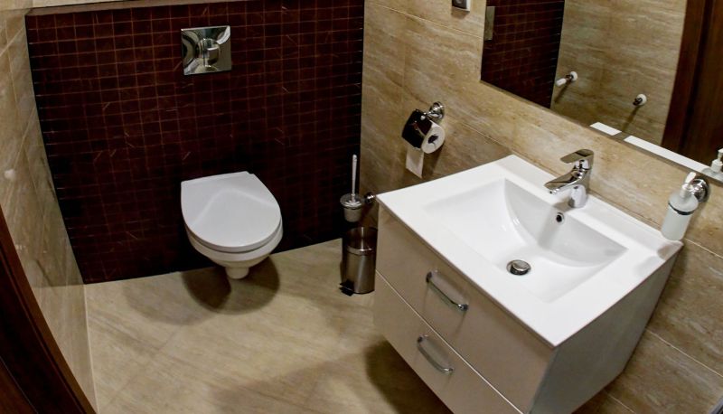 Badezimmer - Hotel SERBY