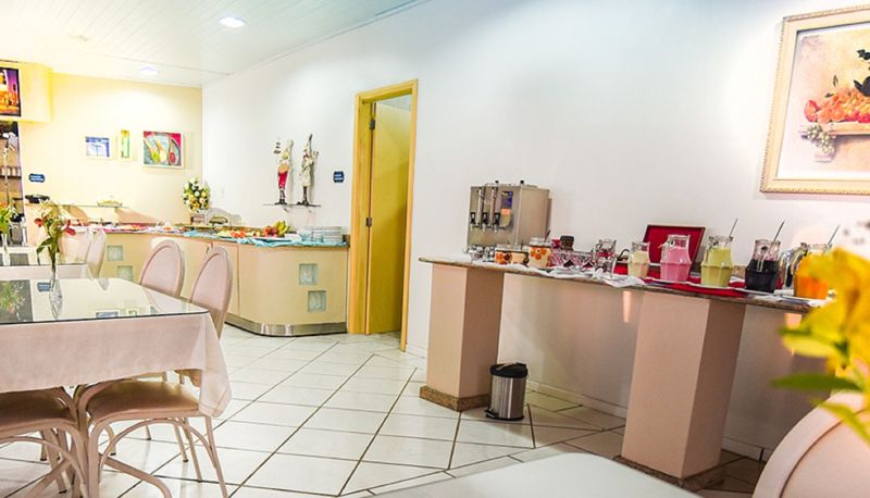 Frühstücksraum - Center Hotel