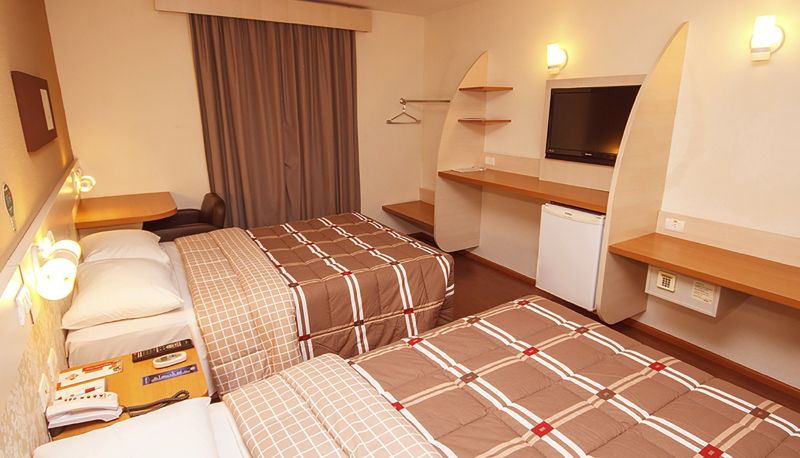 Vierbettzimmer - Hotel 10 Joinville