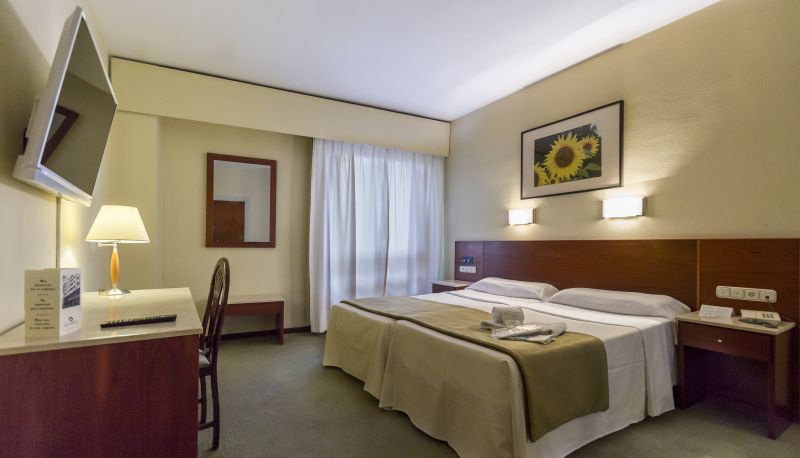 Standard room (double) - HOTEL MACIA SEVILLA KUBB