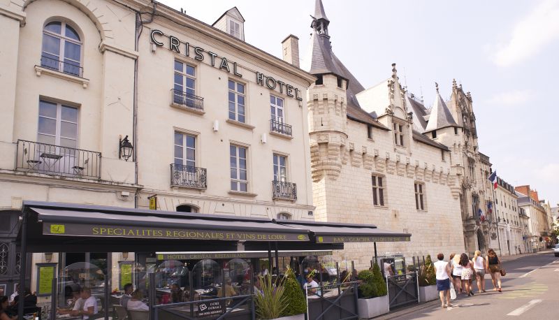 Buitenruimte van het hotel - Cristal Hôtel Restaurant