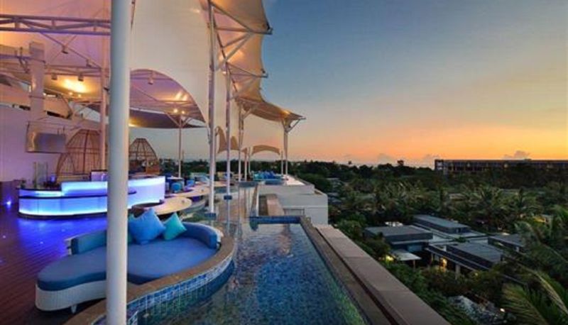 Basen - Golden Tulip Devins Seminyak