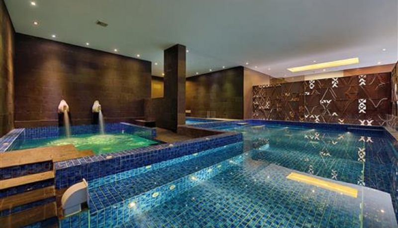 Basen - Golden Tulip Devins Seminyak