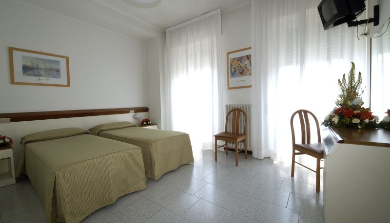 Chambre standard (double) - Hotel Italie Et Suisse
