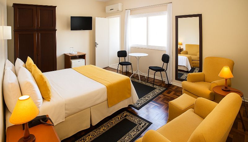 Zimmer mit Balkon - Hotel Ibiá