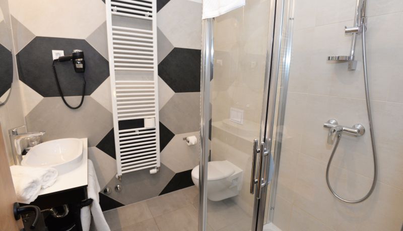 Badezimmer - The Loop Hotel