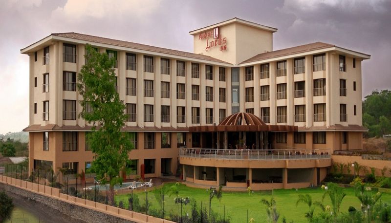 Zona exterior del hotel - Aakar Lords Inn