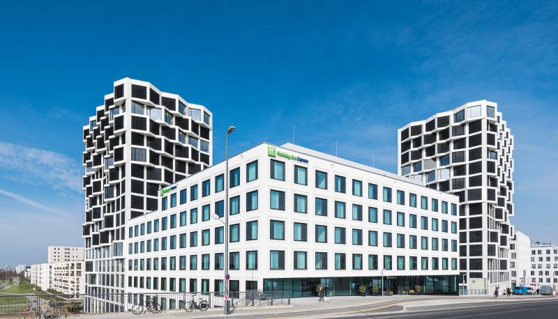 Buitenruimte van het hotel - Holiday Inn Express MUNICH CITY WEST by IHG