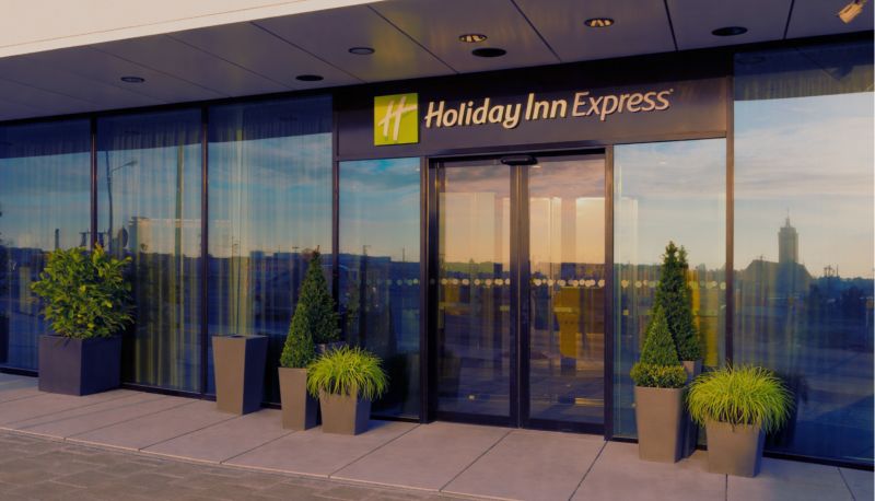 Buitenruimte van het hotel - Holiday Inn Express MUNICH CITY WEST by IHG