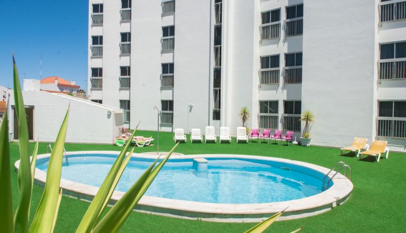 Pool - Cristal Caldas