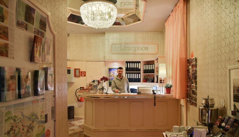 Reception - Hotel Pension Baronesse