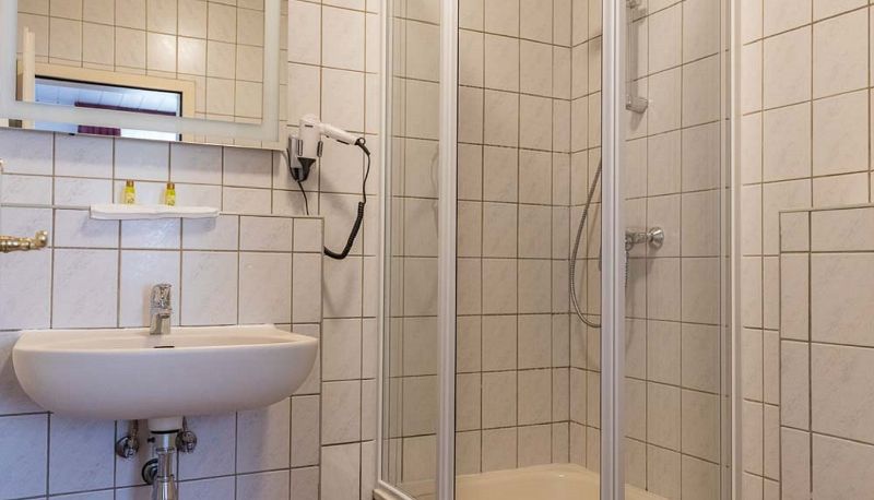 Cuarto de baño - Zur Saale