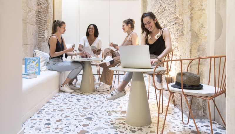 Wnętrze hotelu - Life Hotel Marseille Vieux Port
