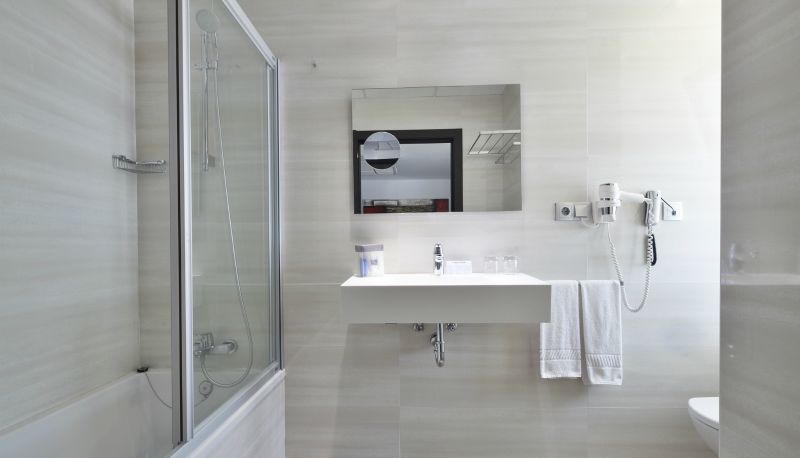 Bathroom - Auto Hogar